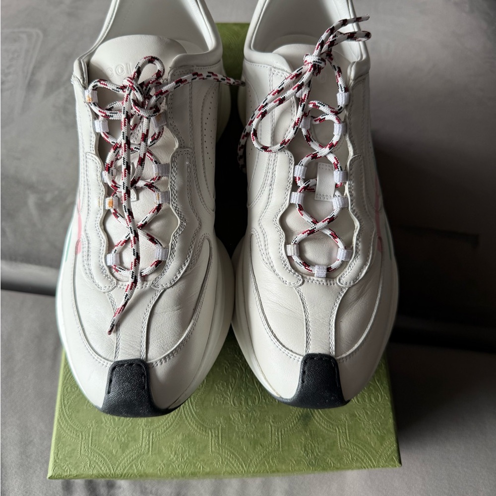 Gucci Sneaker - Picture 2 of 4